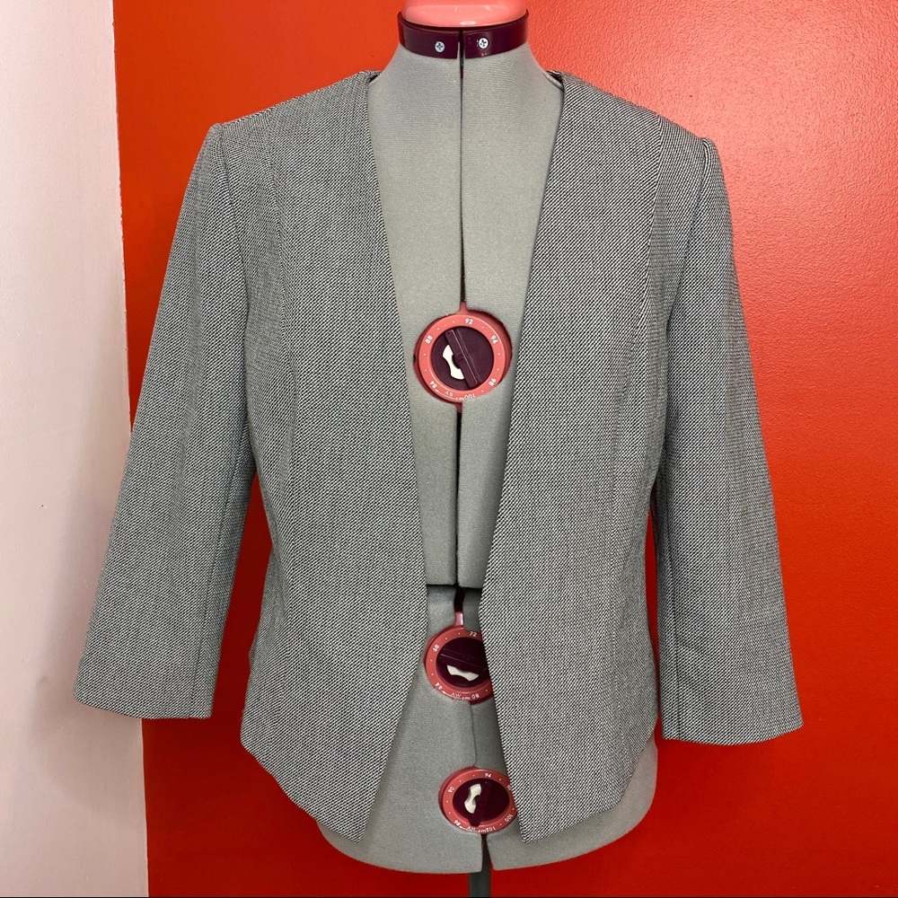 NWOT Express Micro Print Cutaway Blazer - Picture 4 of 6